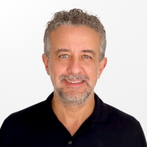 Dr. Jordi Duran headshot